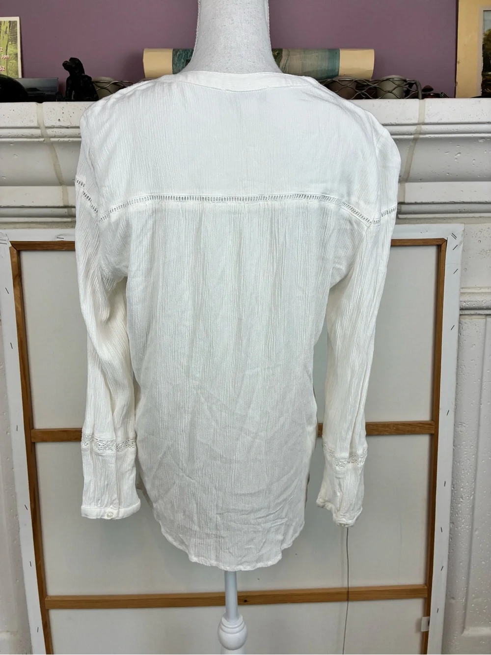 Coldwater Creek Long-Sleeve Peasant Tunic w/lace inset, round collar V neck